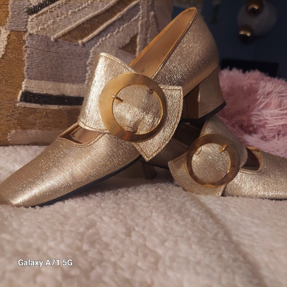 60's Gold Vintage Mod Block Heel Mary Jane's with side buckle sz 7 - Picture 6 of 10